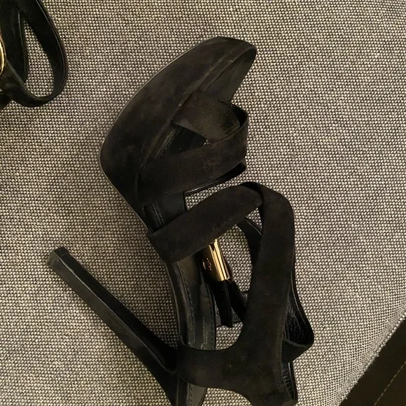 Louis Vuitton Lock Me Sandal in Noir